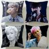Housse de coussin populaire de célébrité T.O.P Douce et facile à laver – Polyvalente pour le canapé, le lit, les voyages et le bureau