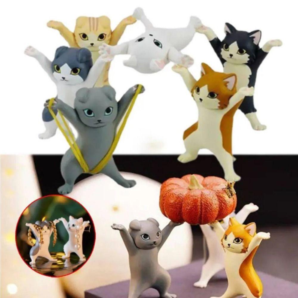 Cartoon Cat Miniatures Hand-made Car Cat Ornaments Funny Cat Pen Holder  Micro Landscape