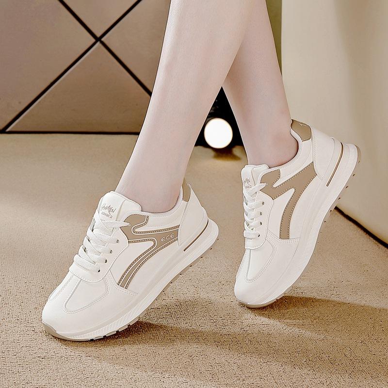 

Large size flat-soled sneakers, small white shoes, lightweight soft-soled non-slip shoes for women, autumn board shoes, casual board shoes for women 35