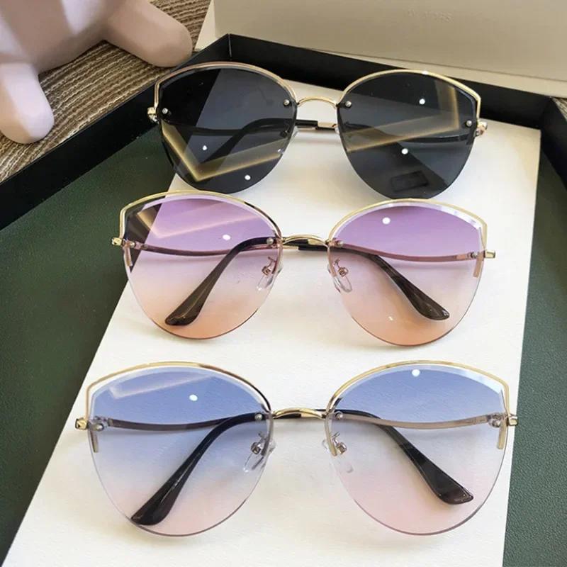 Fashion Cat Eyes Sunglasses Women Metal Female UV400 Vintage Ladies Stylish Design Oversized Square Sunglasses For Women