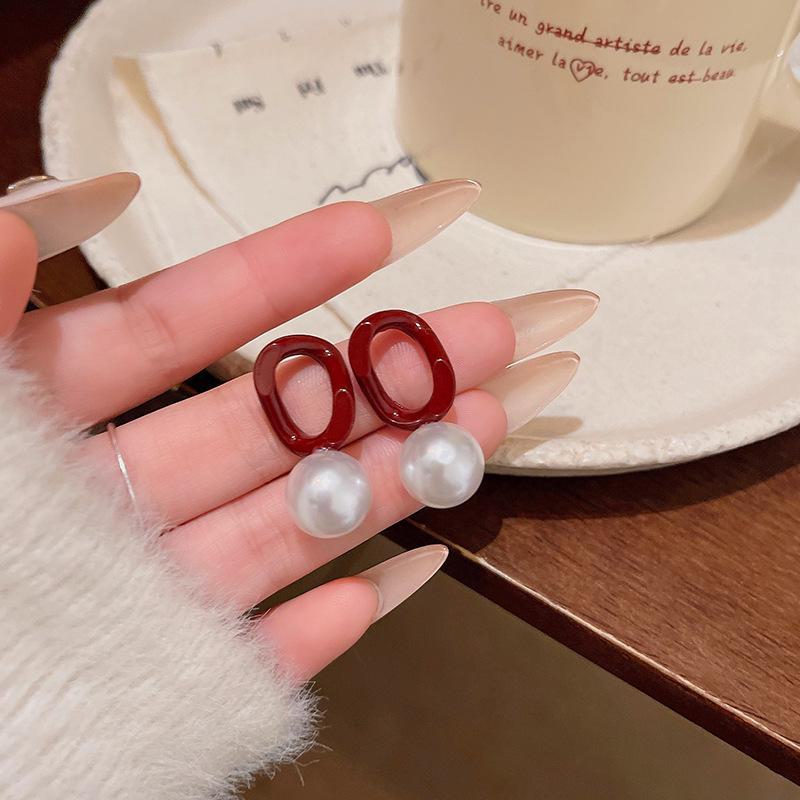 Ankola Red Geometric Pearl Earrings: Autumn/Winter Sweet Style for Women