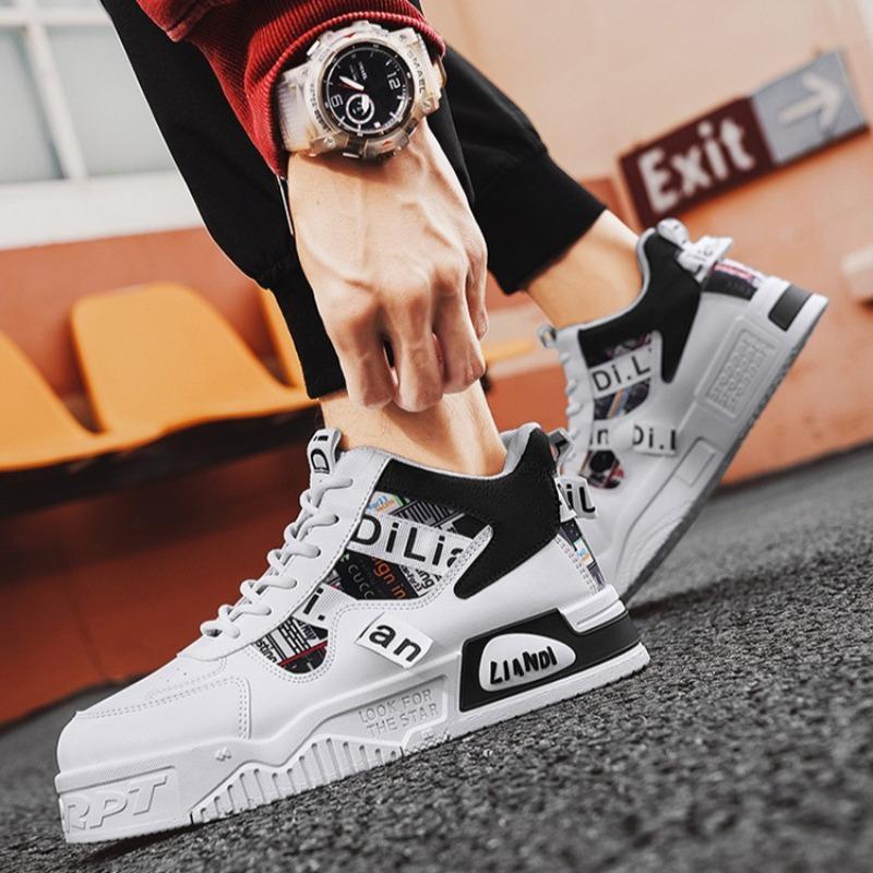 Fashion High Quality Men's Sneakers Youth Student Skateboard Shoes Fashion Casual Sport Shoes Lace Up Vulcanized Shoe Men's Tennis Shoes