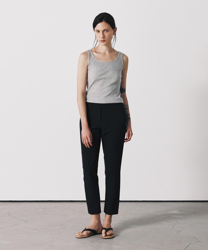 Aesmoeo Liz Slim Fit Slacks (Black)