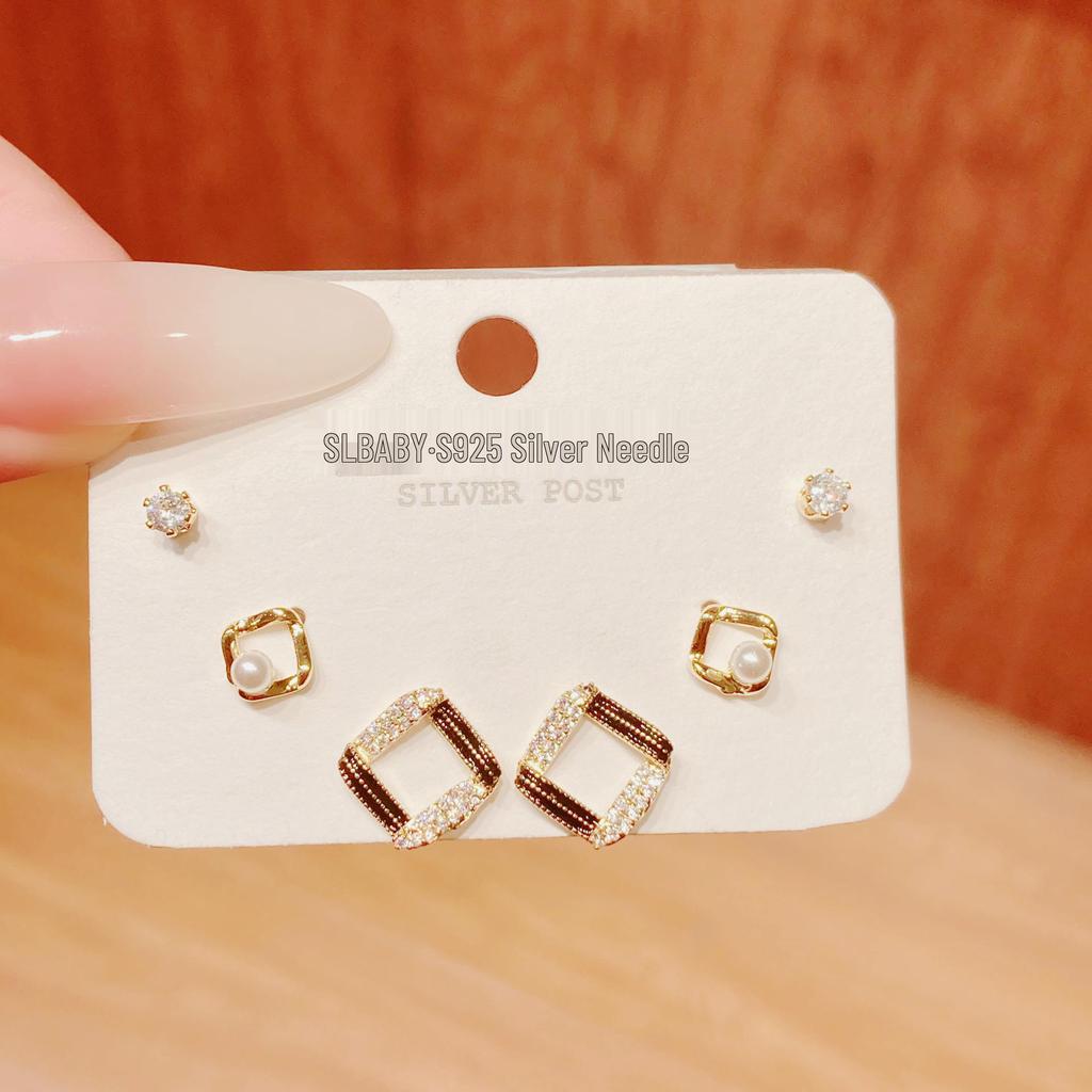 Environmentally Friendly Nickel-Free Gold Plated Women's Stud Earrings - High-End, Simple, Versatile Design