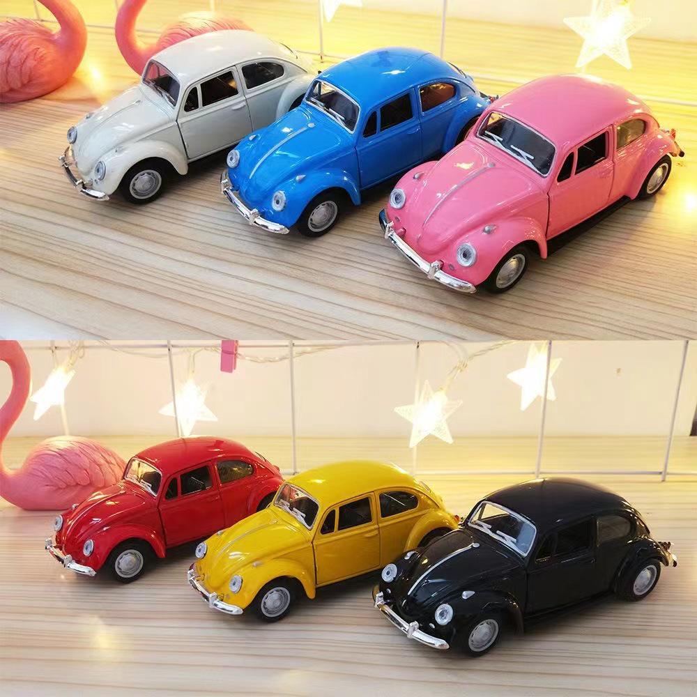 Retro Beetle Classic Alloy Toy Car with Opening Doors