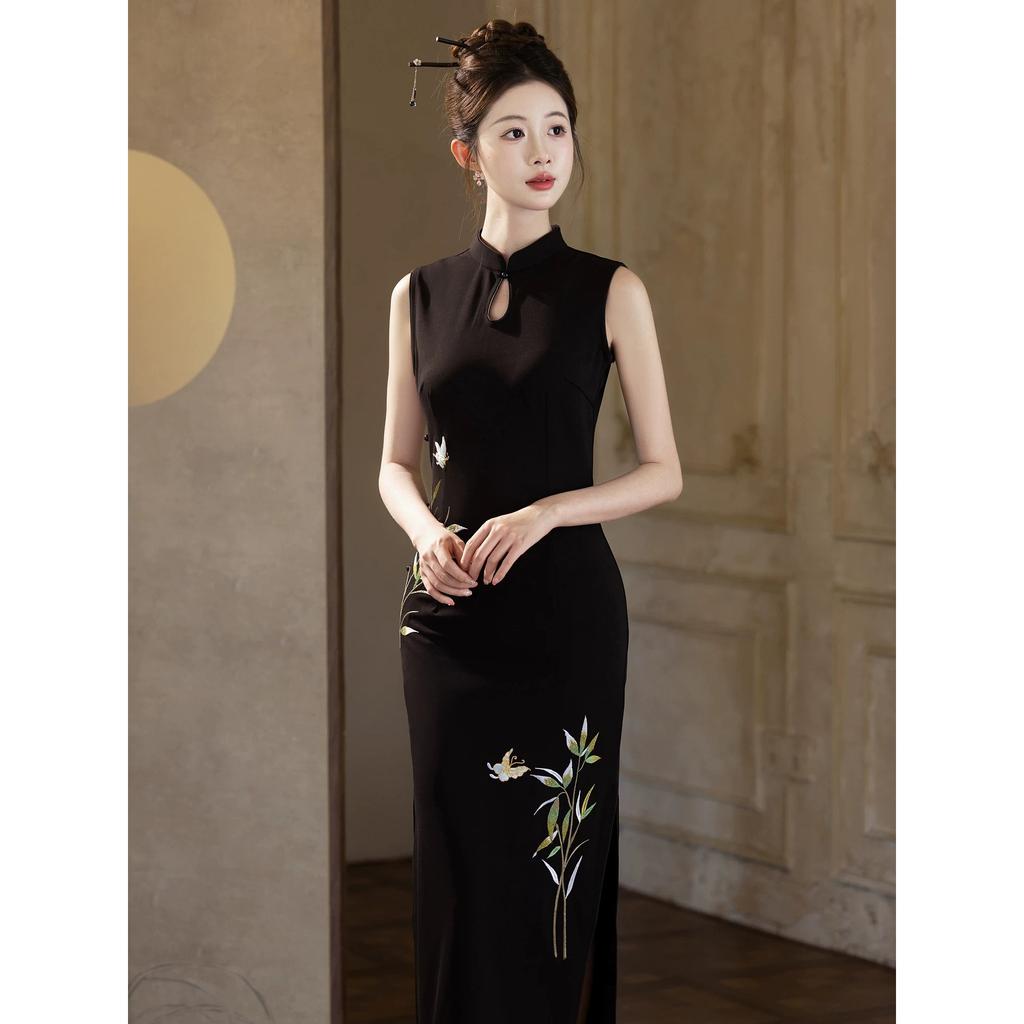 New Chinese cheongsam, black embroidered sleeveless women's summer high-end national style dress, daily wear, dignified temperament