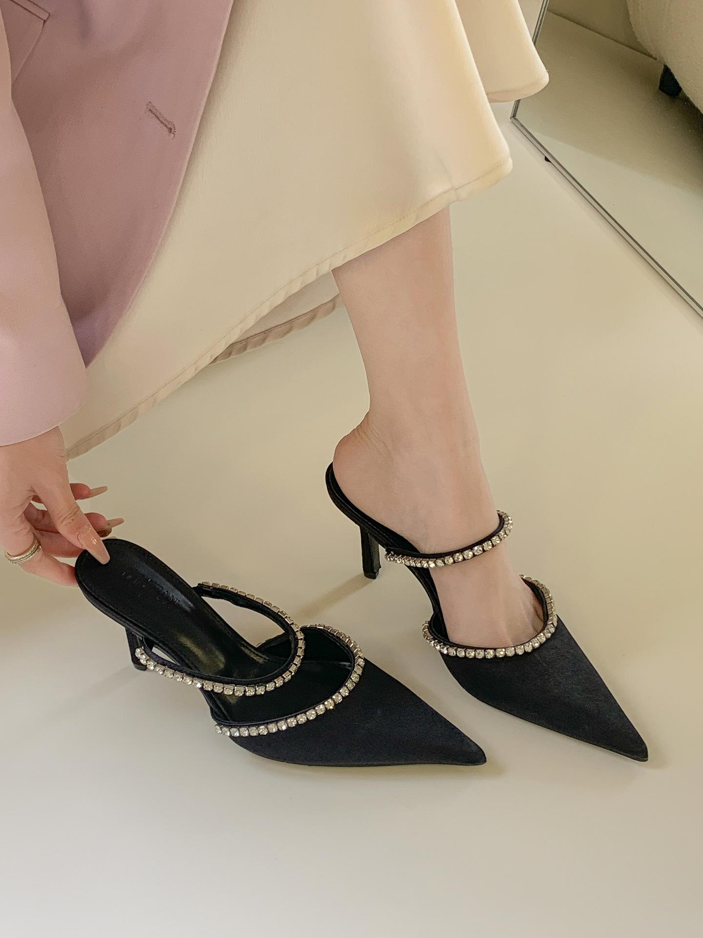 

Тапочки Muller со стразами на высоком каблуке, женская обувь 2024 года, туфли на тонком каблуке с острым носком 39 чёрный