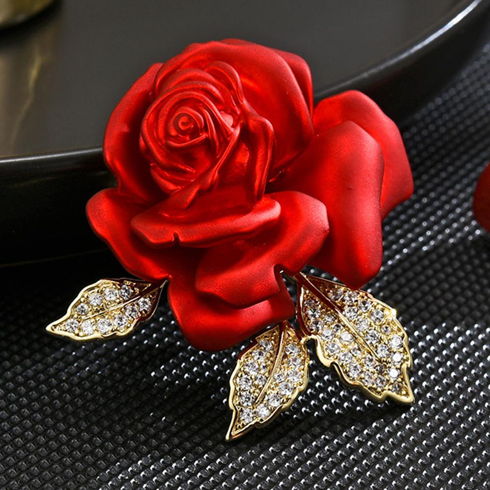 Rhinestone Red Rose Flower Brooches for Women Elegant Flower Bouquet Bowknot Lapel Pins Wedding Party Badge Jewelry