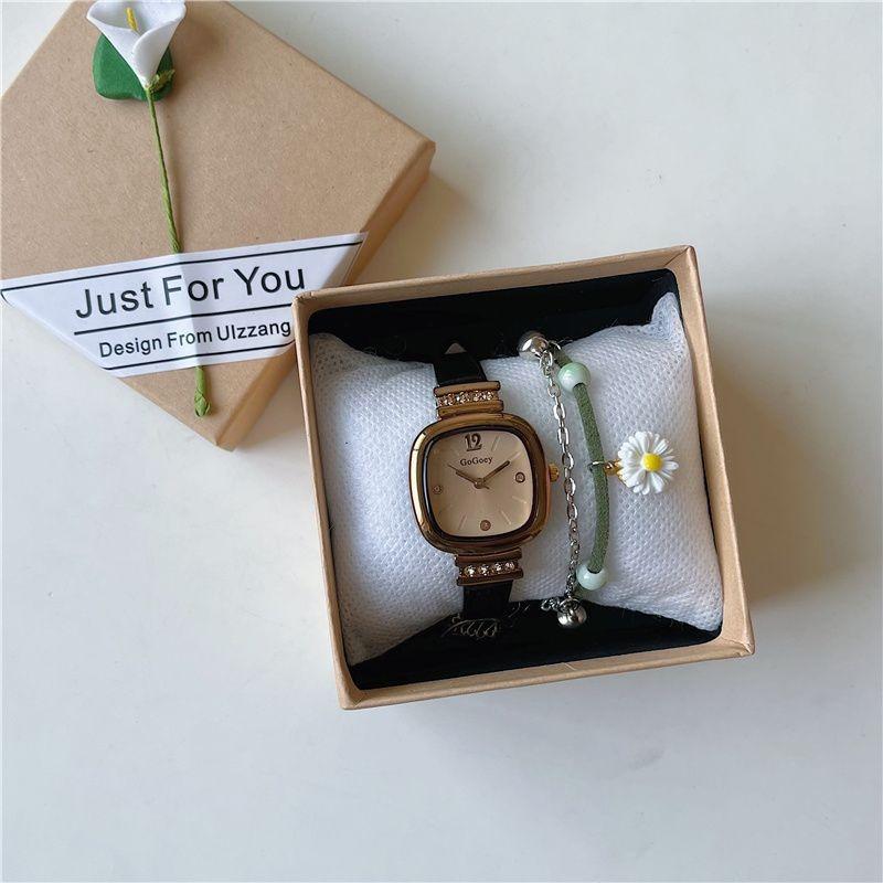 Vintage Women Watches Fashion Square Rhinestone Leather Quartz Watches Brand Luxury Ladies Wristwatch Clock Gifts Montre Femme