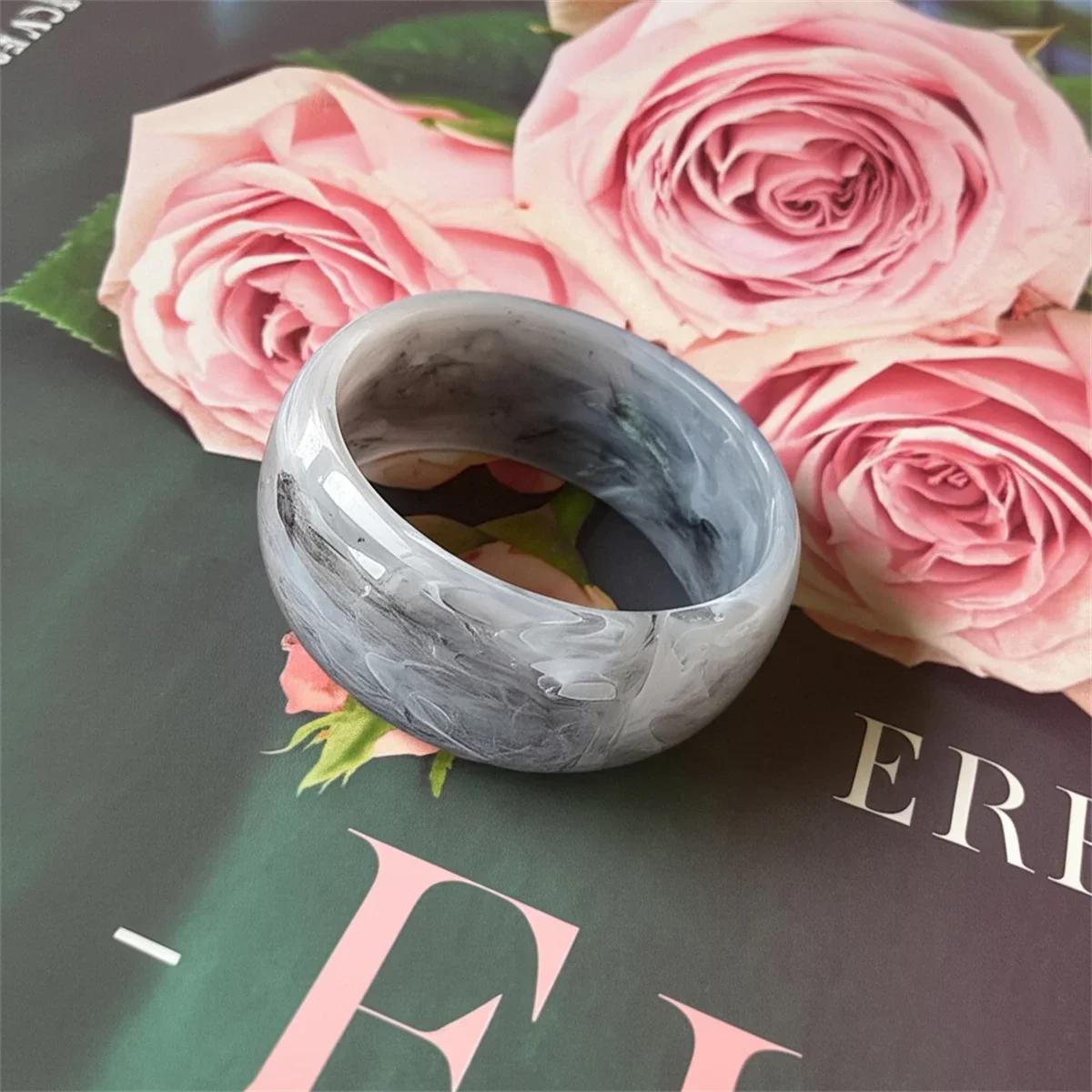 

Fashion Vintage Exaggeration Shining Charm Classic Thick Resin Acrylic Smudging Bangles Geometric Round Wide Bangle Bracelet 67mm