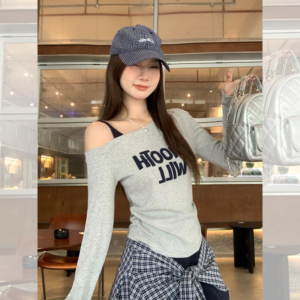 Slant Shoulder Off-the-shoulder Letter Print Long-sleeved T-shirt Women's Early Autumn New Pleated Slim-fit Design Shoulder Strap Top