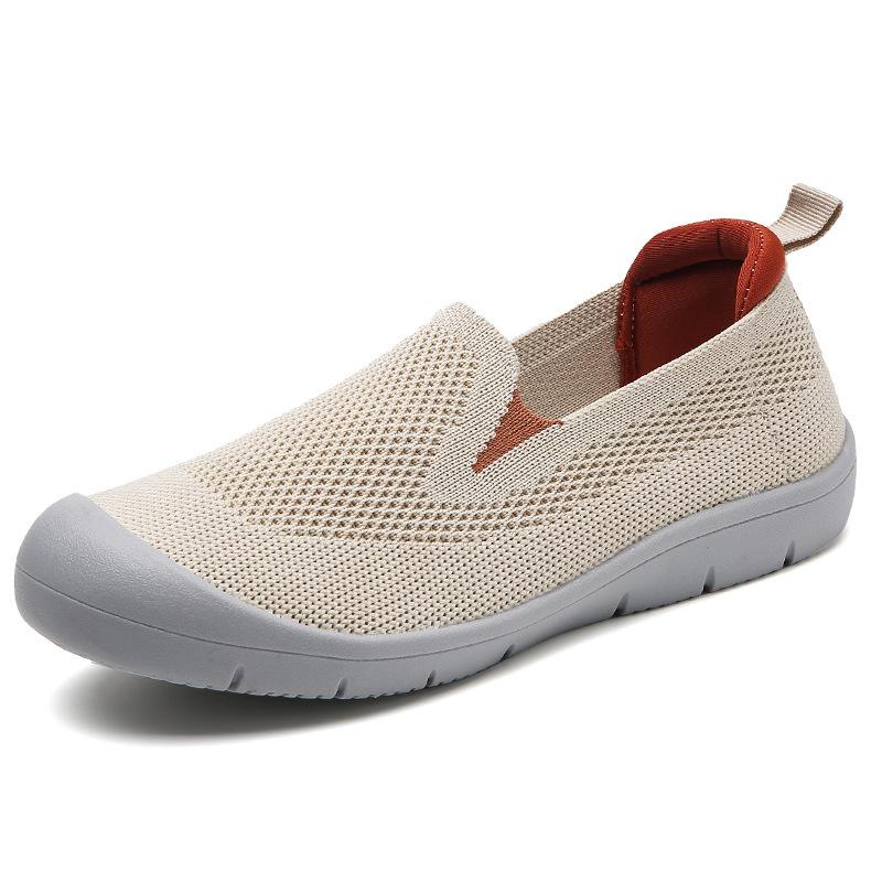 Summer soft-soled non-slip walking shoes women's new fly-woven flat-soled single shoes casual one-pedal breathable and lightweight mother shoes