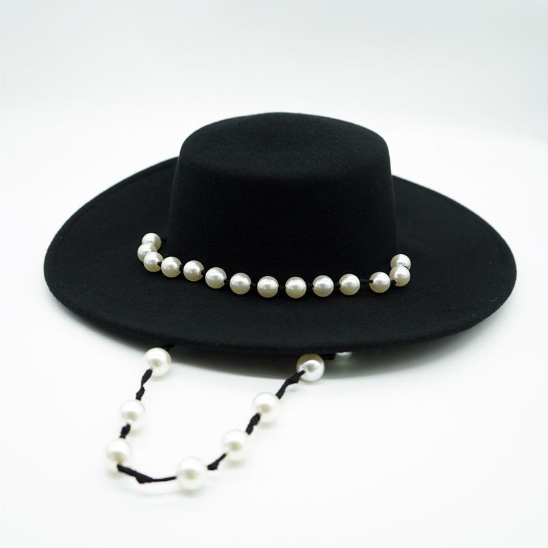 British Retro Black Woolen Flat Top Top Hat Women'S Autumn And Winter Pearl Chain Flat Brim Felt Hat Internet Celebrities Of The Same Style