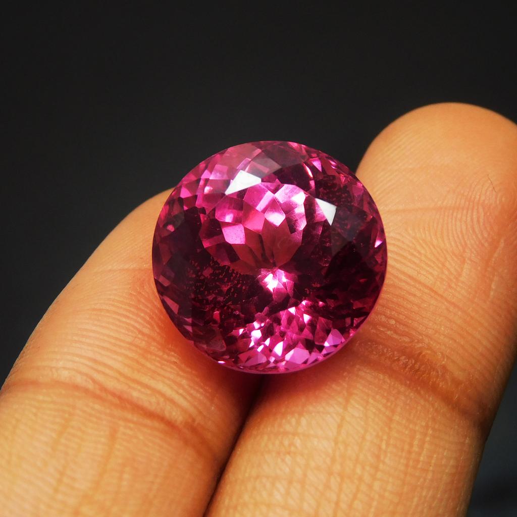Natural Pink Sapphire Loose Gemstone Round Cut 18.45 ct September Birthstone for Gem Collections