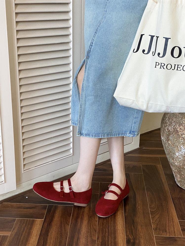 Leather Retro Mary Jane Soft-soled Beanie Shoes Women's Autumn 2025 Soft-soled Commuter Women's French One-word Buckle Shoes Tide