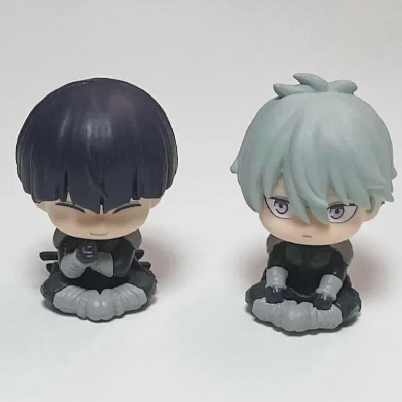 

Monster No. 8 Suwarasetai Gacha Hoshina, Reno Batch