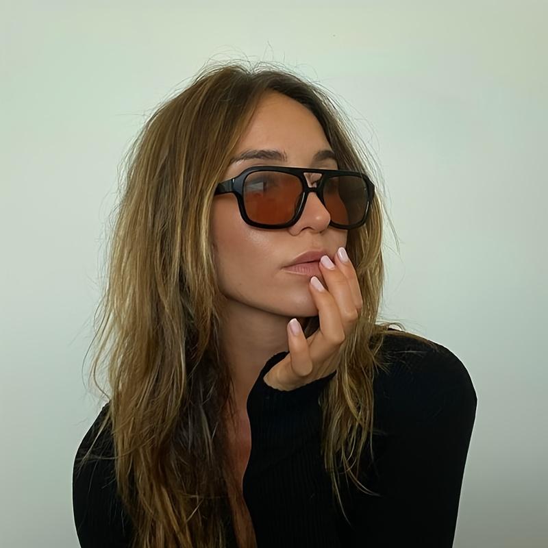 Fashionable Women'S Glasses with Decorative Large Plastic Full-Frame Design.