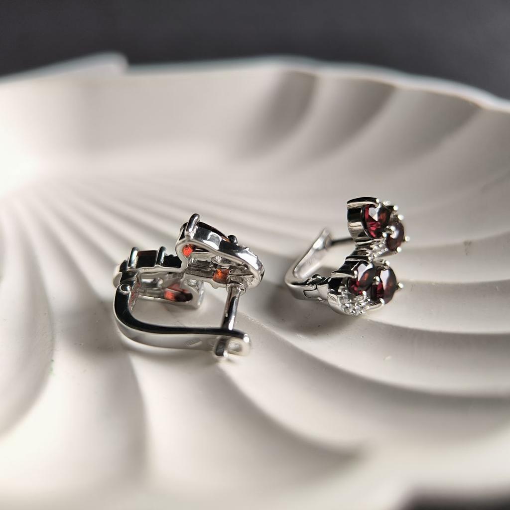 Silver Earrings with Natural Garnet 3.468ct (2182030)