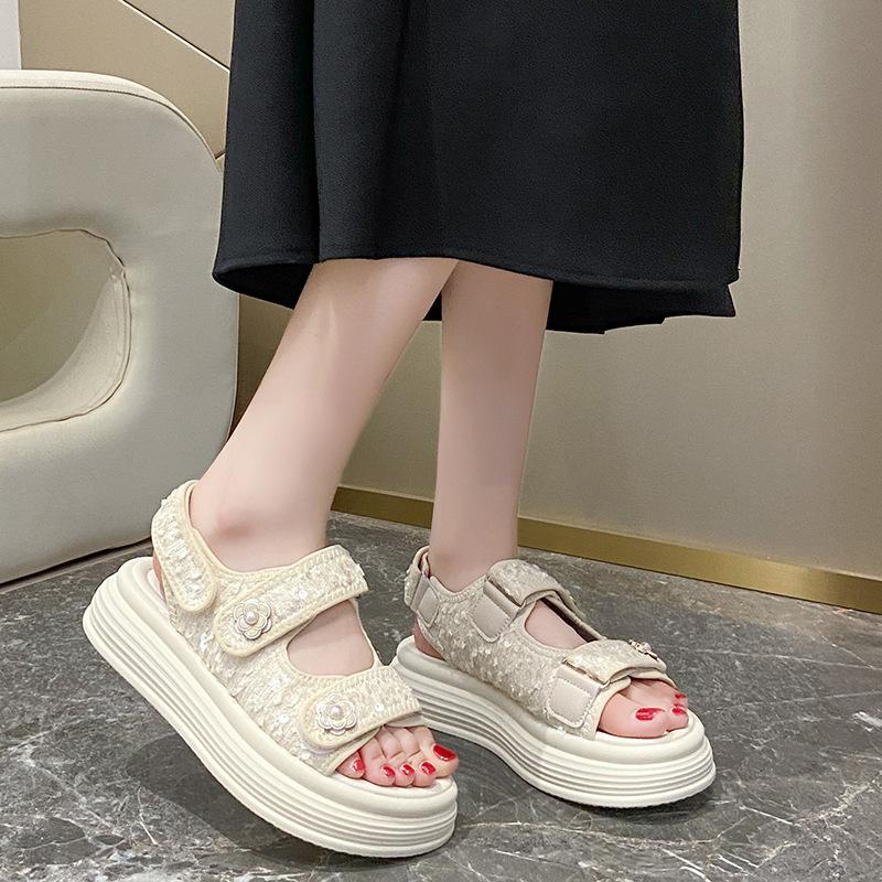 2025 Summer New Women's Fashion Sandals Temperament Small Fragrant Sandals Women's Thick Sole Heightening Velcro Women's Shoes