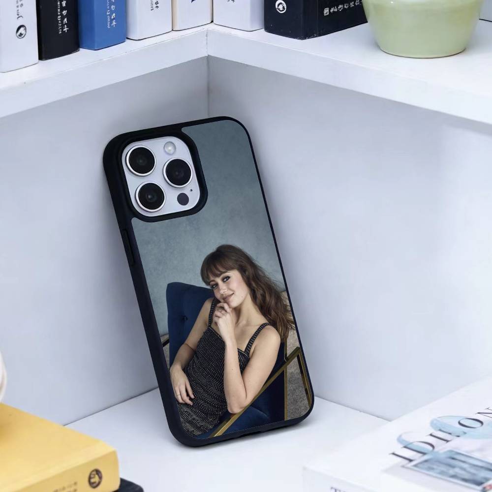 

Ella Purnell Phone Case For iPhone17,16,15,14,13 Plus,Pro Max Magnetic For Magsafe Wireless Charging iPhone15PRO