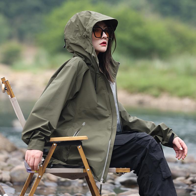 Unisex Heat-sealed Hooded Windproof Waterproof Jacket for Autumn & Winter