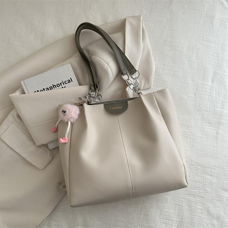 

Bag Women s 2025 Spring New Large Capacity Fashion Mother and Child Bag Textured Commuter Retro Versatile One Shoulder Crossbody Without pendant