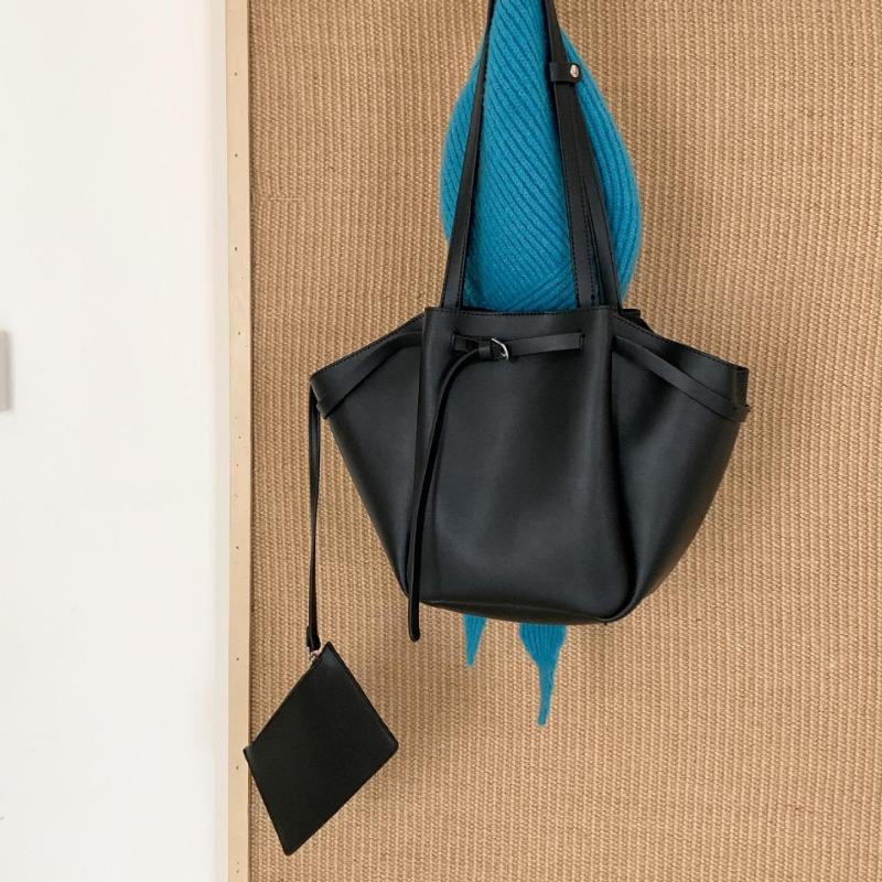 New vegetable basket tote bag fashionable and versatile daily commuter bag large capacity simple shoulder bag women