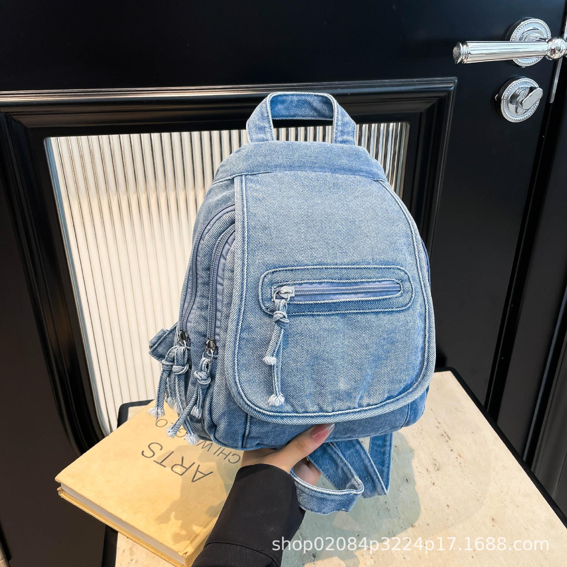 

2025 новый японский ретро выстиранный джинсовый повседневный большая вместимость универсальная модная нагрудная сумка кроссбоди рюкзак светло-синий