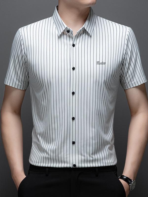 Men's Vertical Striped Short-Sleeve Non-Iron Shirt - Summer Fashion for Dad