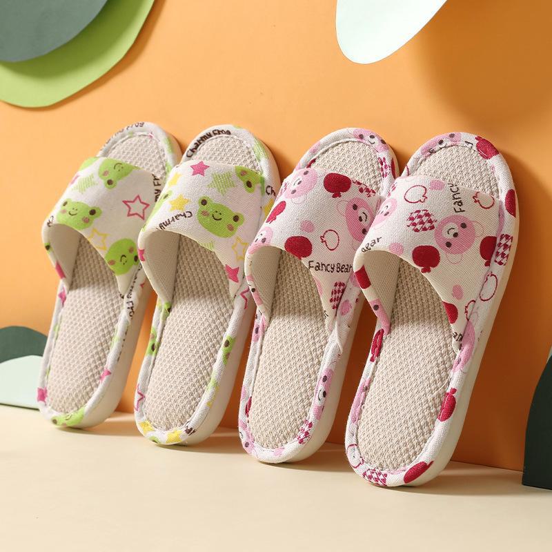 "Kids' and Women's Linen Slippers: Spring/Summer Korean Style for Indoor/Outdoor Use"
