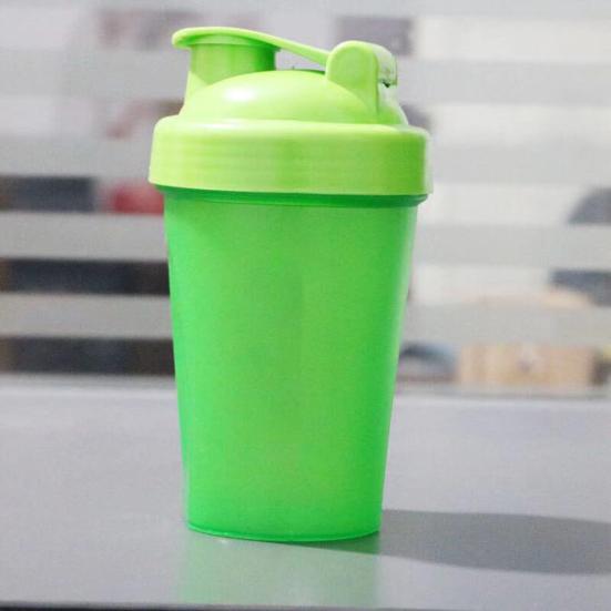 400-500 ml bærbar shaker vannflaskekopp med vispball av rustfritt stål