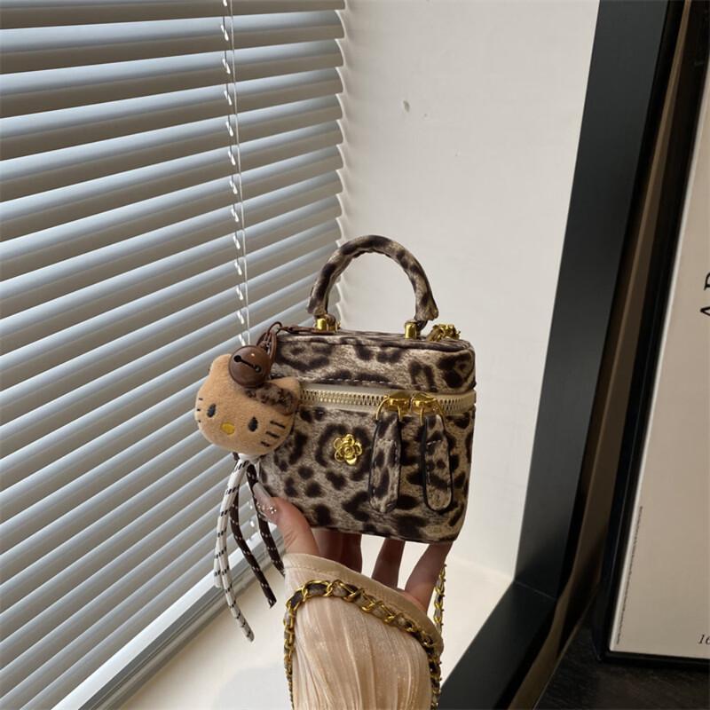 

Детская сумка через плечо Li Shen