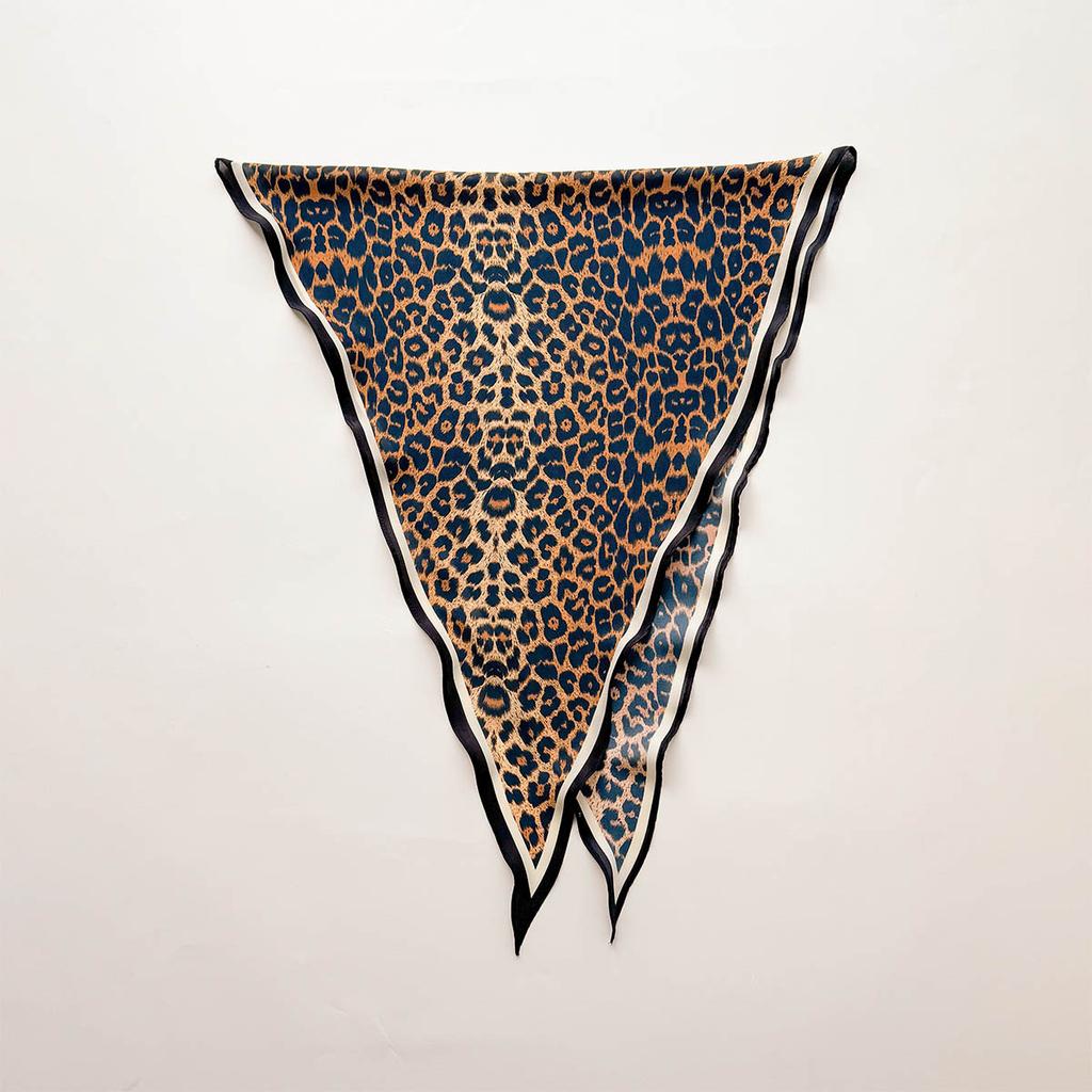 Retro Cashew Print Silk Scarf Accessories Rhombus Versatile Triangle Scarf Spring And Summer Thin Out Clothing With Shawl