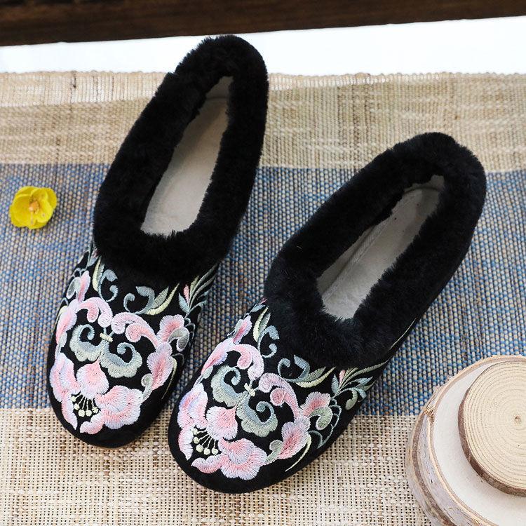 Women's Snow Boots Autumn New Plush Inner Lining Women's Cloth Shoes Retro National Style Low Heel Embroidered Shoes