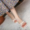 Retro-Außenbekleidung coole Hausschuhe gewebter Gürtel mittlerer Absatz eckige Zehenpartie offene Zehenpartie Hohlwort Sandalen vielseitig