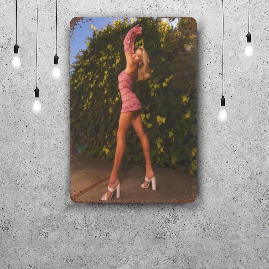 sydney sweeney Decor Poster Vintage Tin Sign Metal Sign Decorative Plaque for Pub Bar Man Cave Club Wall Decoration