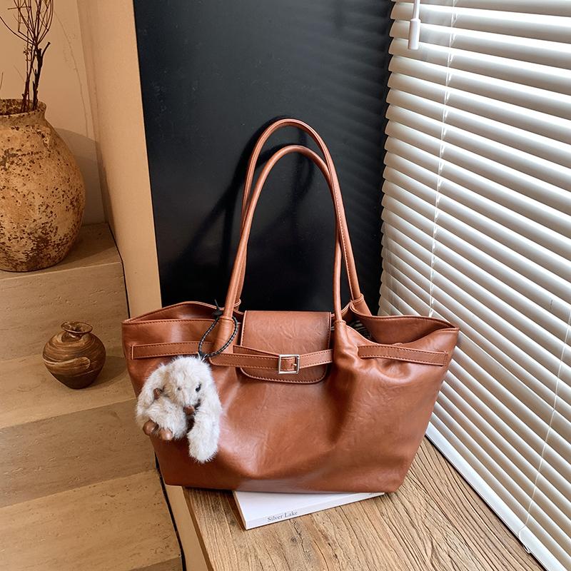 Autumn/Winter New High Quality Single Shoulder Bag Large Capacity Commuting Handbag Fashionable Versatile Tote Bag PU Leather