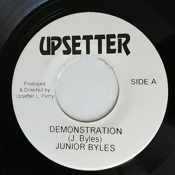 

7inch Record JUNIOR BYLES - Demonstration / King Of Babylon NONE Upsetter Jamaica Reggae, Ska & Dub Used