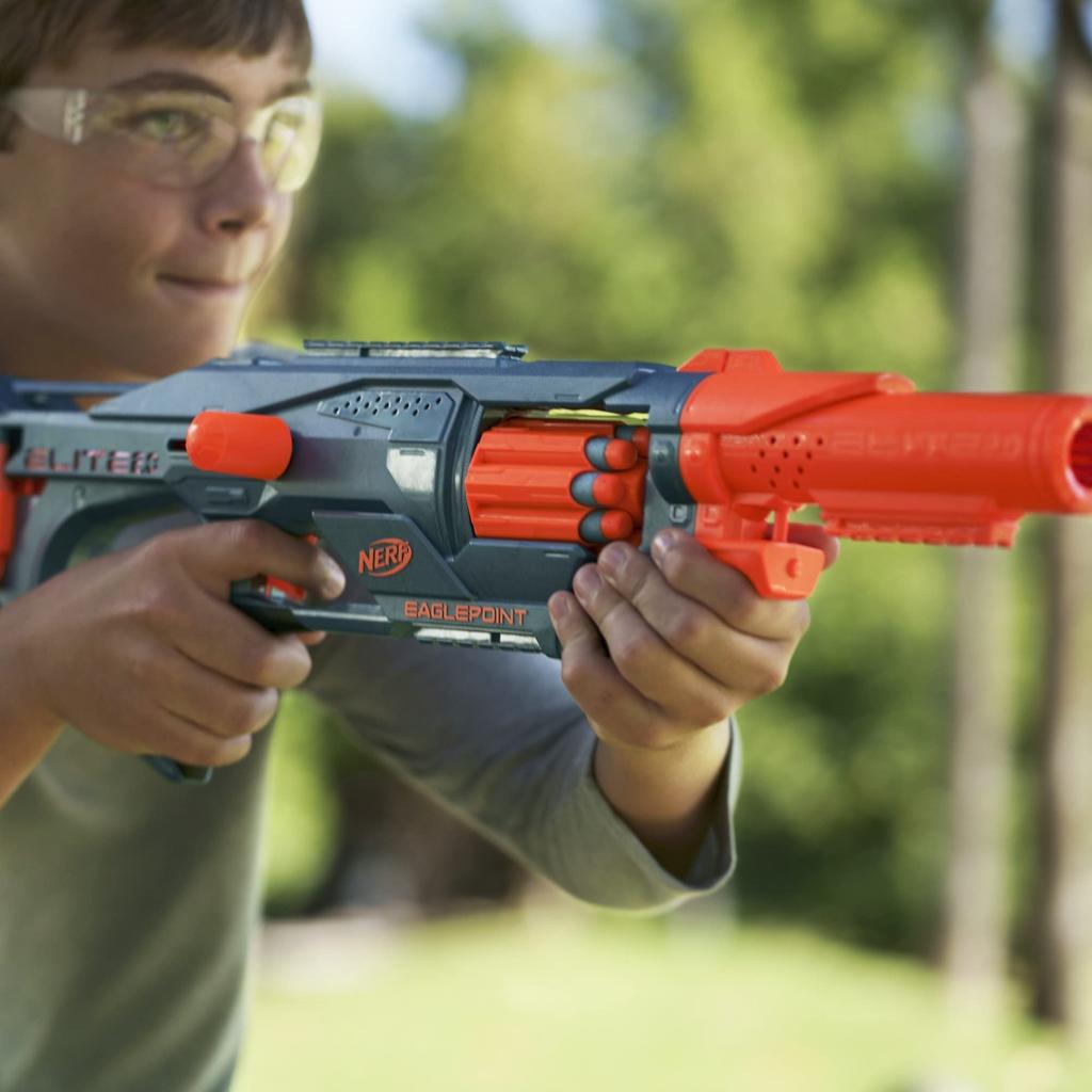 Hasbro Nerf Elite Eagle Point Pistolet na strzałki z lunetą Nerf Bolt Zabawka zewnętrzna dla chłopców i dziewcząt Wiek 2.0 RD-8 Bębenek na 8 strzałek, & Zbiornik, Akcja, 8+