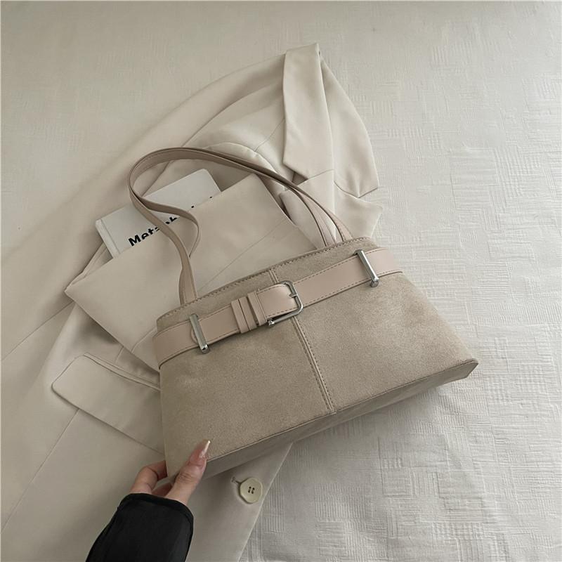 

2025 large capacity casual this year retro belt popular new design commuter shoulder armpit portable tote bag хаки