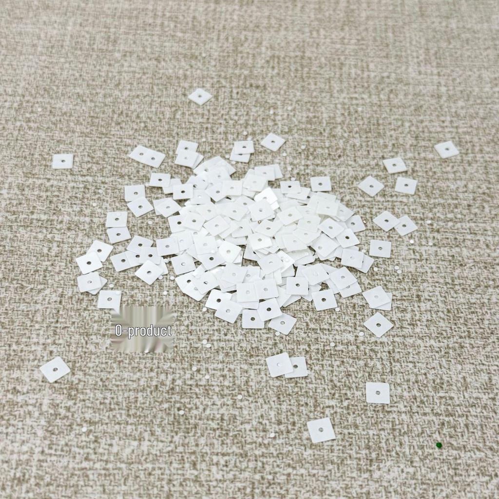 Square Sequins with Hole: PET Quadrilateral Sequins, DIY Bead Jewelry & Stage Costume Accessories