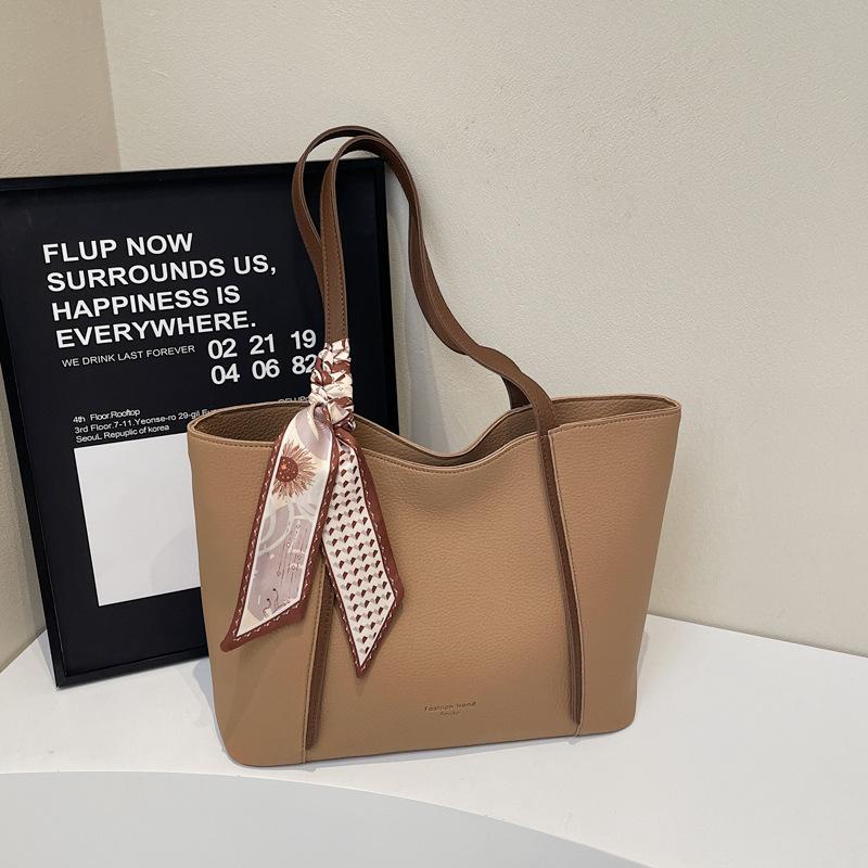 Pass To Work Versatile Large-capacity Bag Women's New Shoulder Tote Bag