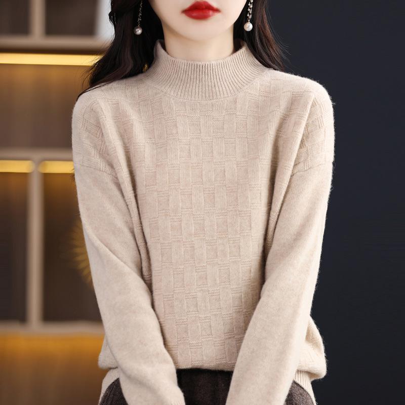 Stylish Women's High-Neck Pullovers: Thick, Half-Knit Base Layer for Autumn and Winter.