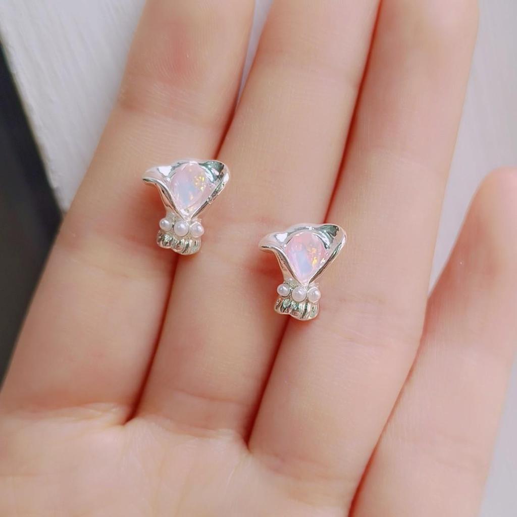 Korean Romantic Pink Cat's Eye Flower Bouquet Earrings - Elegant All-Match Design