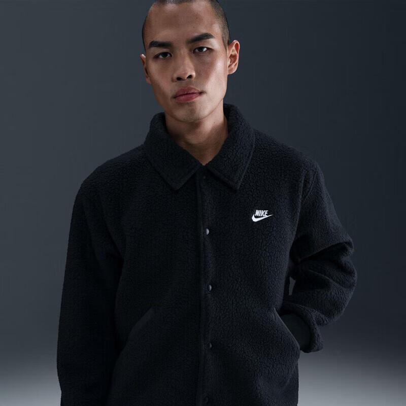 

Nike Men s Versatile Woven Jacket L