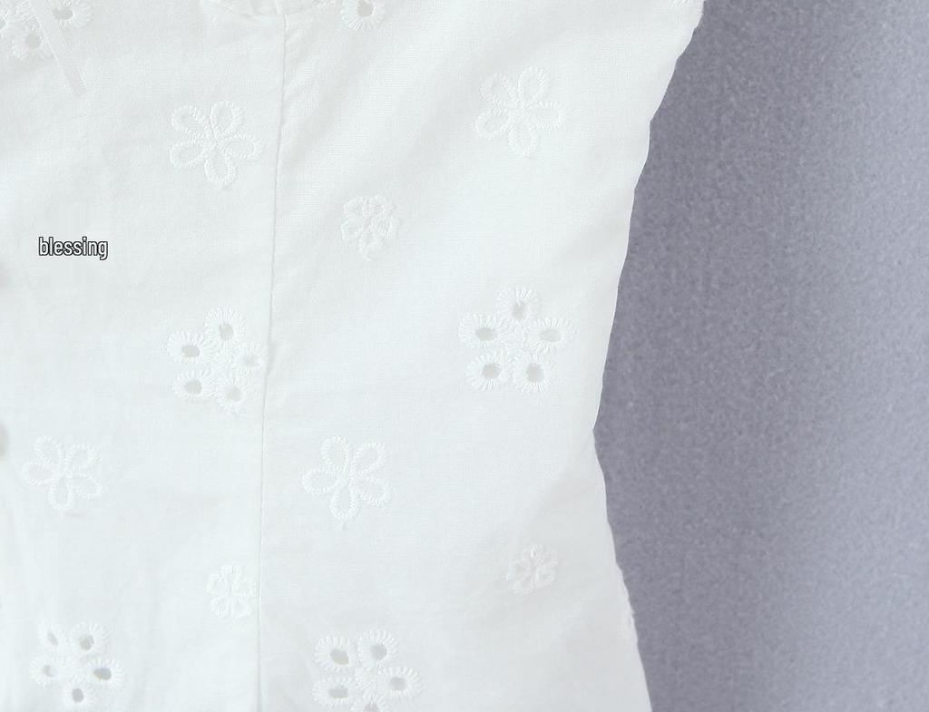 2026 French Style Women's Suit: Embroidered Bandeau Top + Low-Waist Lace-Up Skirt
