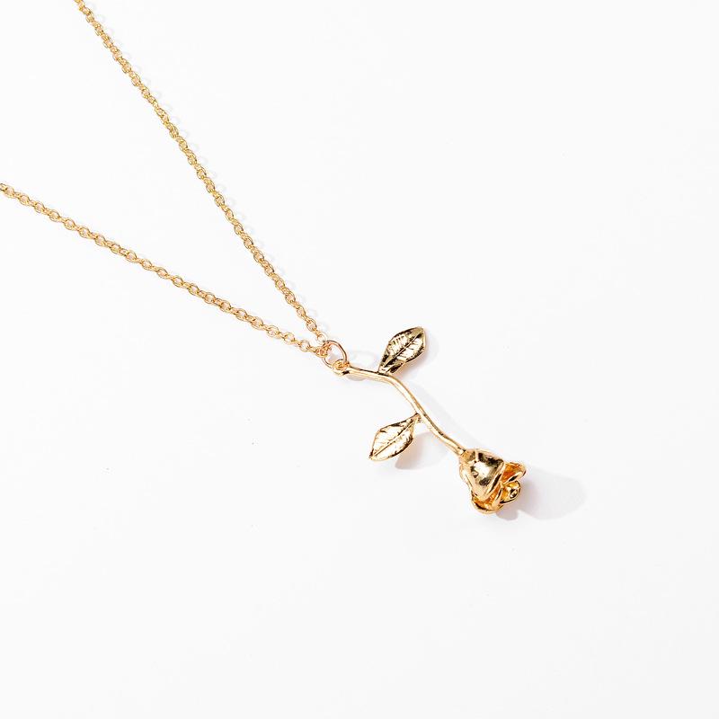 European and American New Jewelry, Exquisite Rose Pendant Necklace, Valentine's Day Gift for Friends