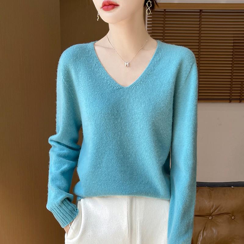 Women's V-Neck Wool Cashmere Sweater: Autumn/Winter Fashionable Long Sleeve Knit Pullover.