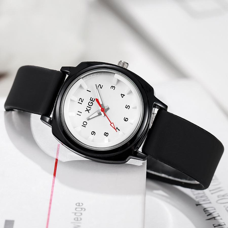 Silicone Waterproof Watch For Students With Quartz Movement And Vintage Retro Style For Men Women