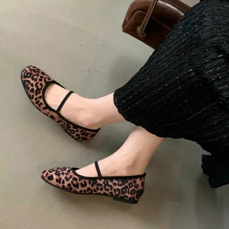 Fashion Flat Shoes for Women Spring Autumn 2025 New Round Toe Leopard Print Floral Flat Bottom Versatile Comfort Ballet Women's Shoes
